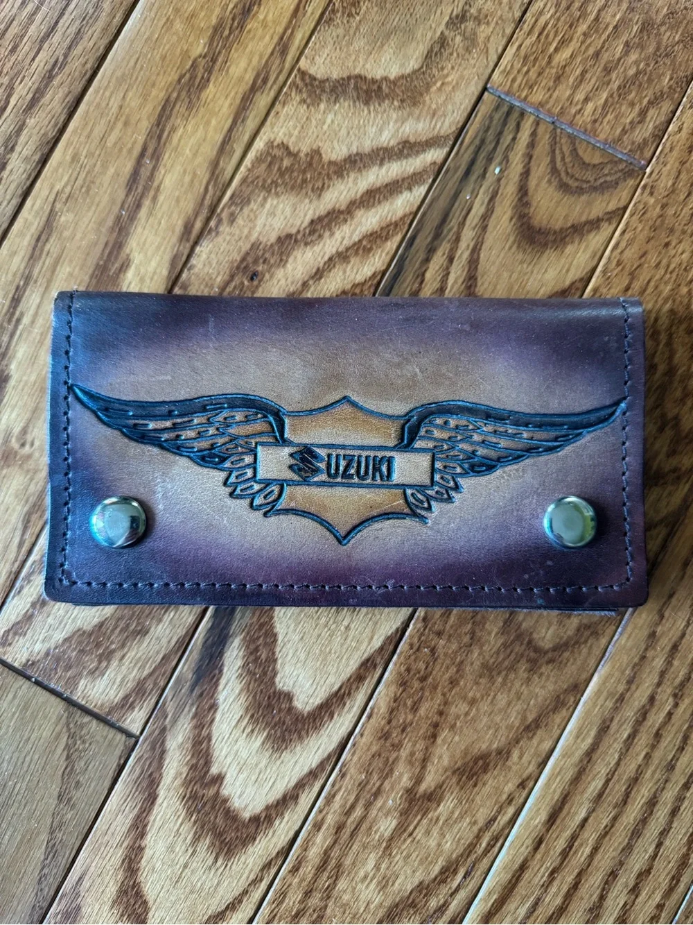 Embossed Wing Leather Key Wallet - Brown